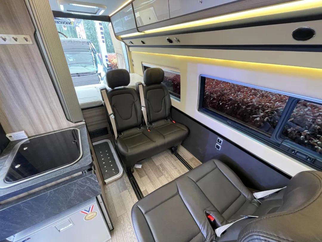 江铃福特全顺旅居车价格,江铃旅居车新世代全顺