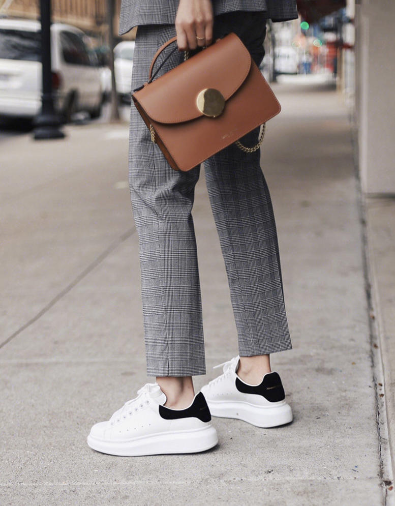 麦昆小白鞋,麦昆小白鞋不可以沾水