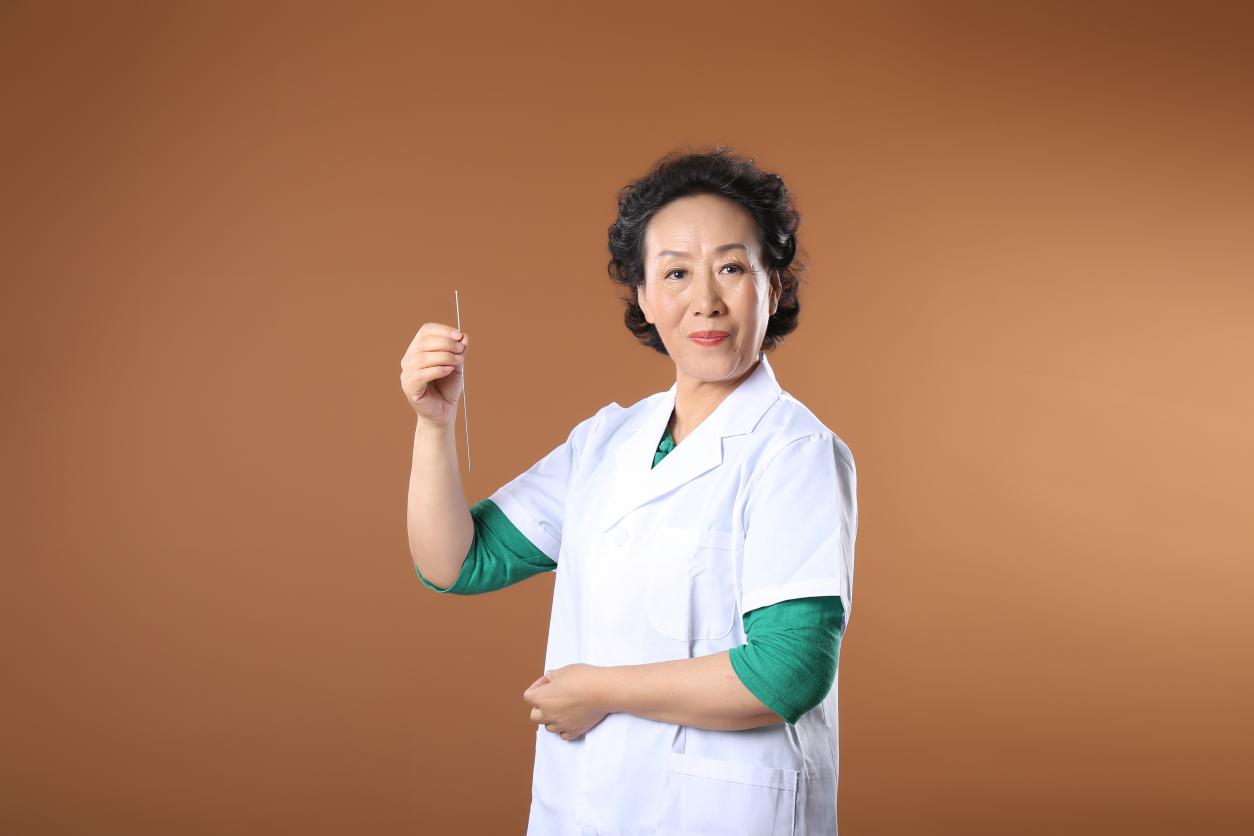 记李氏圆炁针第六代传承人——李威大夫