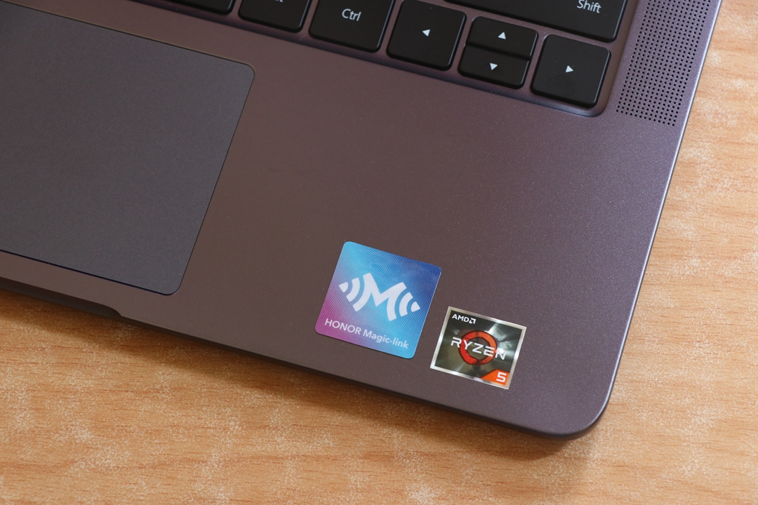 荣耀2019magicbook和magicbookpro,荣耀magicbook142050续航