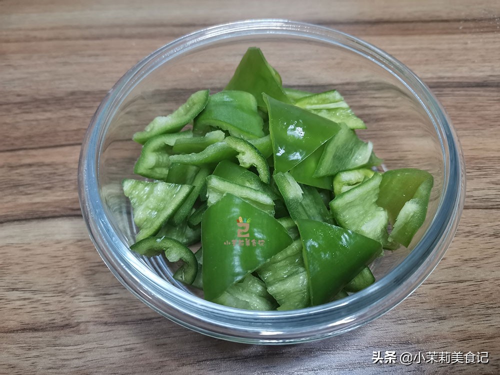 尖椒干豆片最正宗做法,尖椒干豆皮怎么炒窍门图解