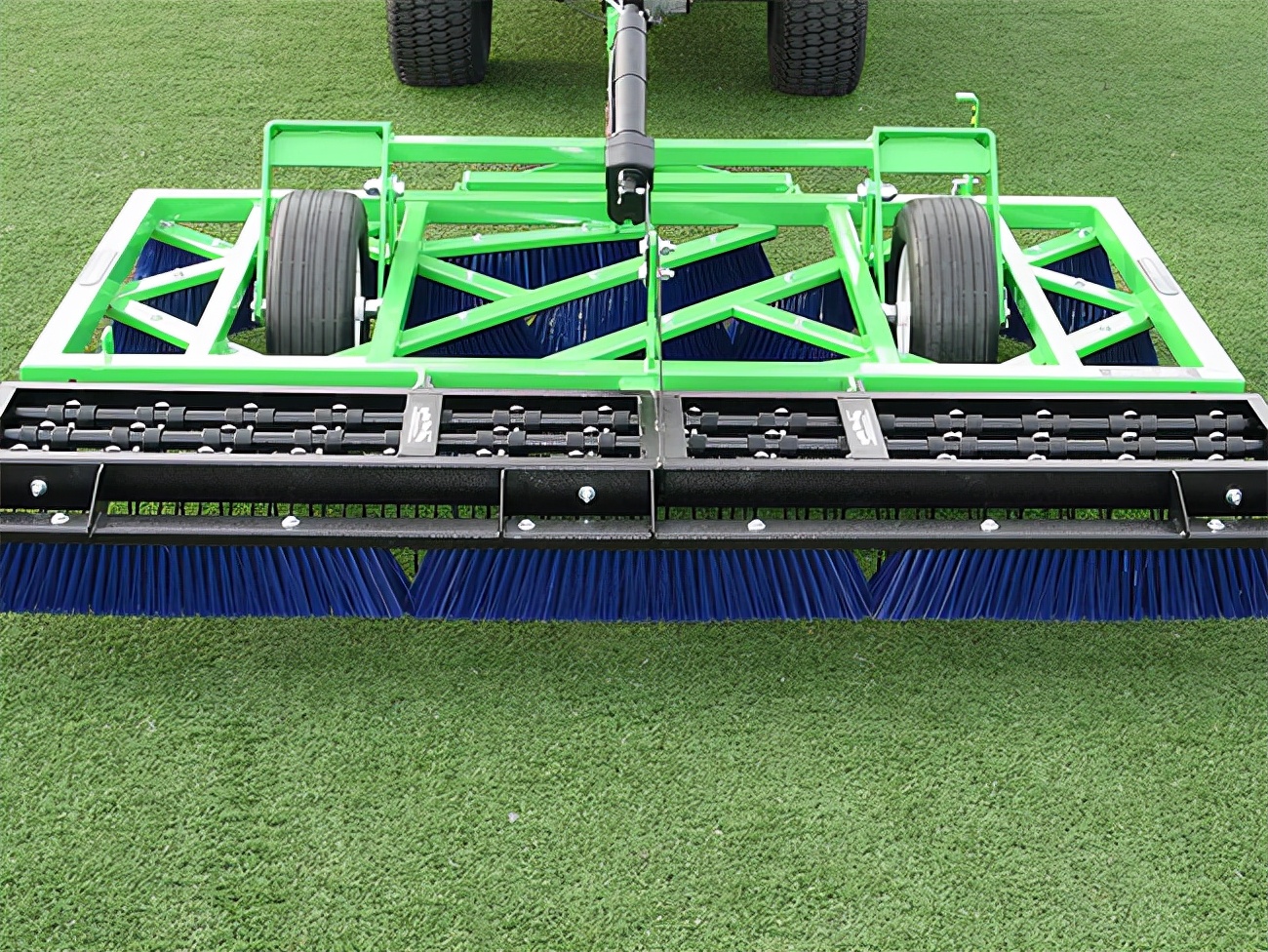 球场人造草坪什么标准,球场人造草坪材料