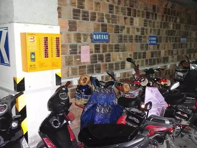 电动汽车电池长时间不用怎么存放,小电动车长期不使用怎么保养电池