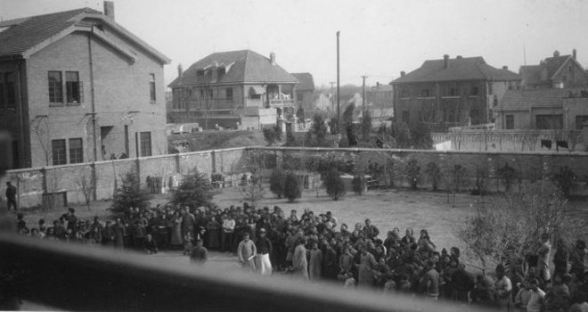 他组建南京国际安全区,救助救济中国难民,曾被两次授勋