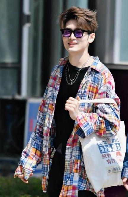 伪造学历、借钱不还、玩“宫心计”？这届男团的瓜太精彩