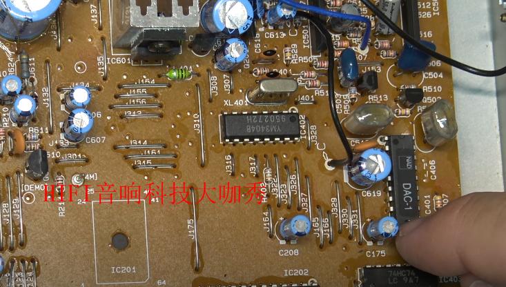 NAC5320cd*放播**机，无法进出仓和不读碟故障维修，聚焦调整方法