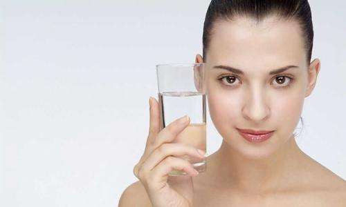 卵巢保养的好，气色自然不会差！卵巢功能衰退，会有哪些症状呢？