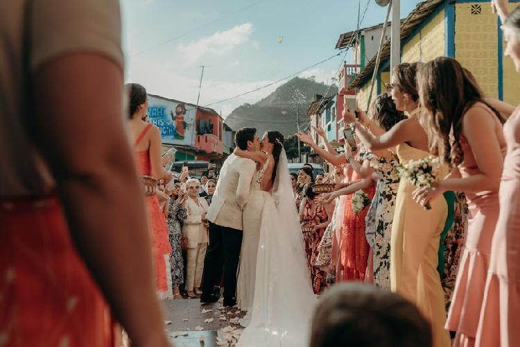 推荐10个拍婚纱照上镜的小技巧,拍婚纱照能拍好看的秘诀