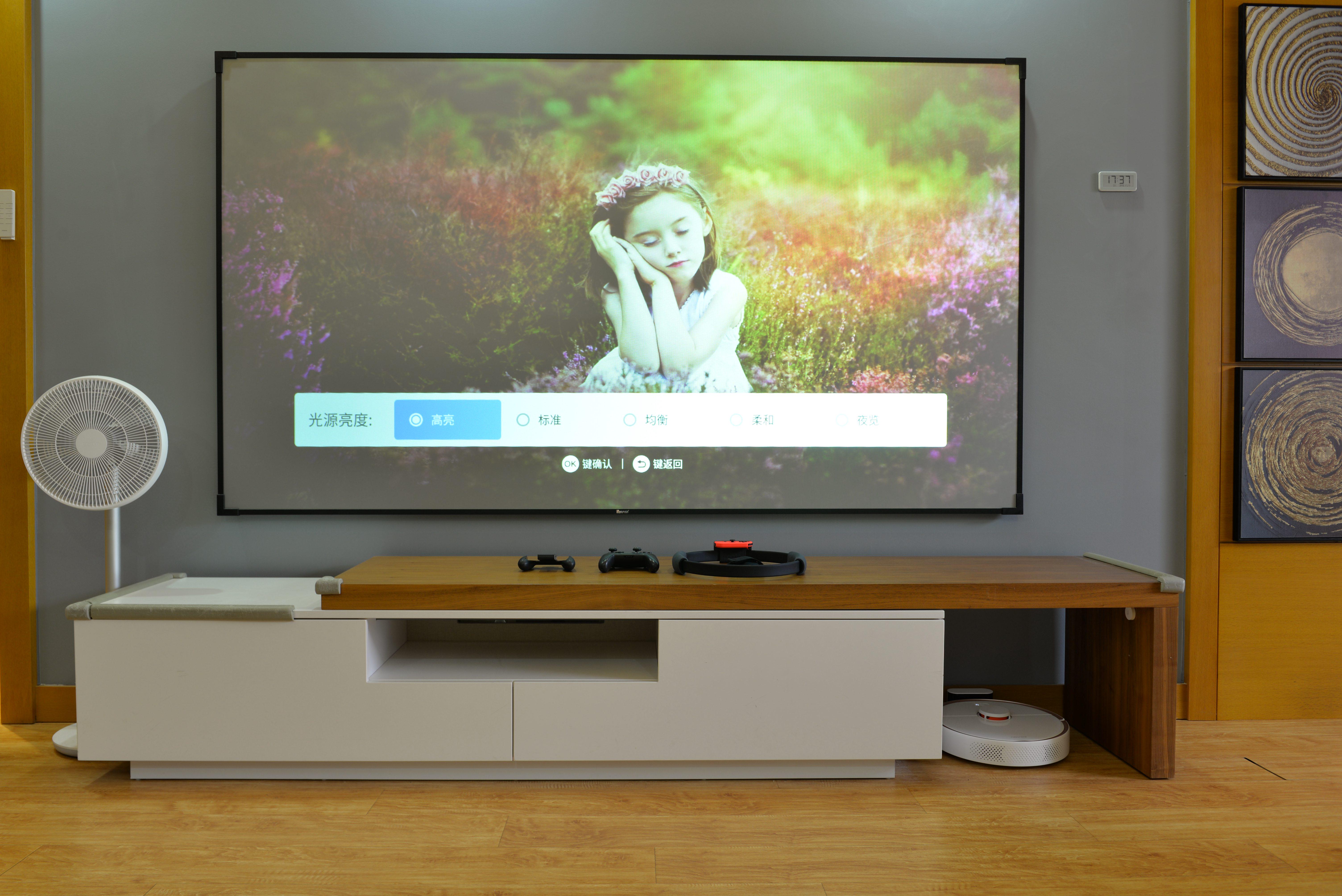 客厅投影仪布局方案,未布线怎么补救