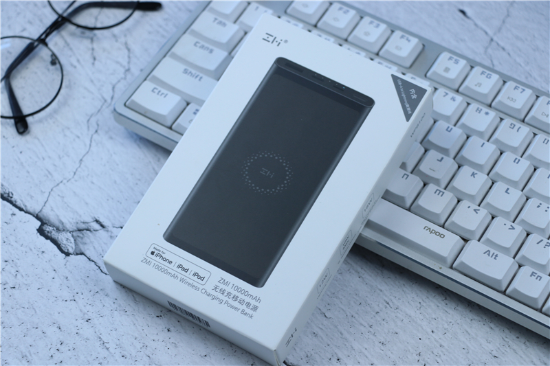 小米无线充电宝青春版和新款,紫米无线充电宝