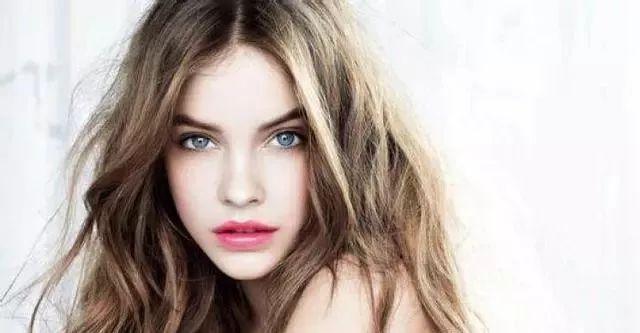 以瘦为美？最丰满女超模脱掉衣服的一瞬间，网友：我养你....