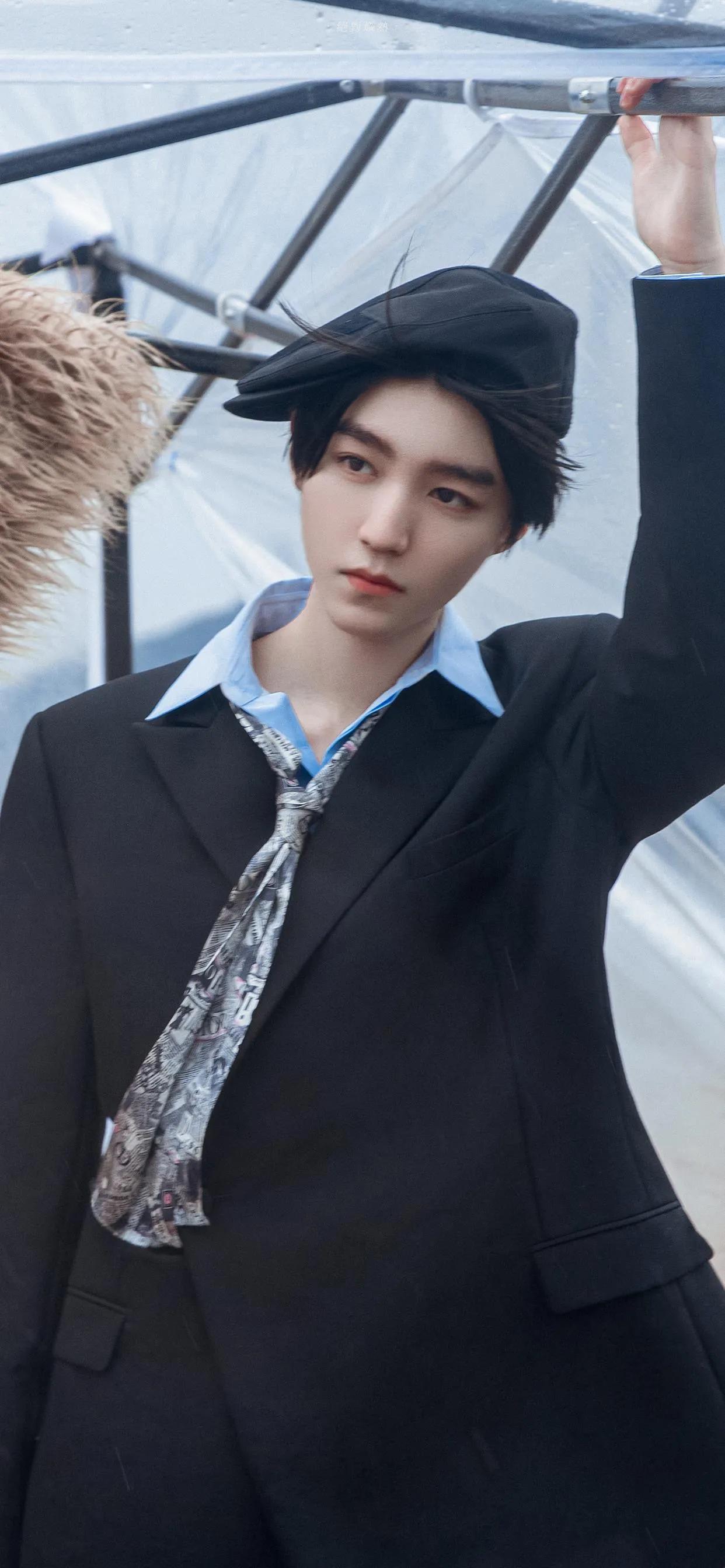 加缪唯有抗争才能发现活着的意义,加缪经典语录对未来的慷慨