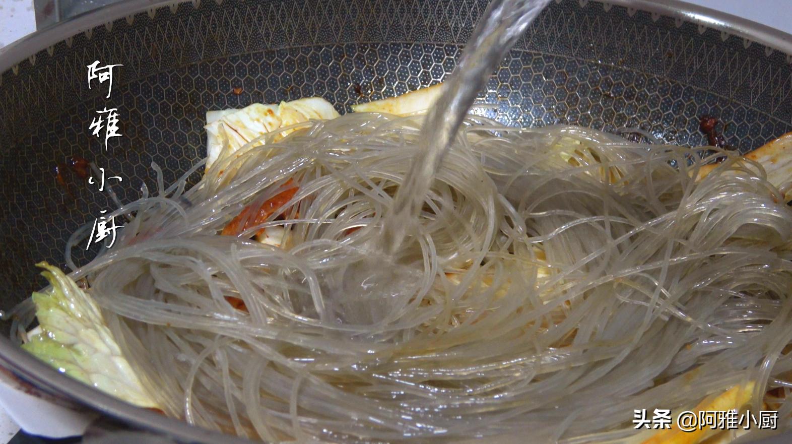 冬天家常菜100道白菜炖粉条,暖胃又下饭的白菜炖粉条