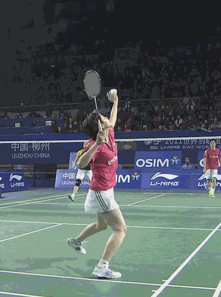 常打羽毛球会两胳膊大小不一吗,常打羽毛球的好处