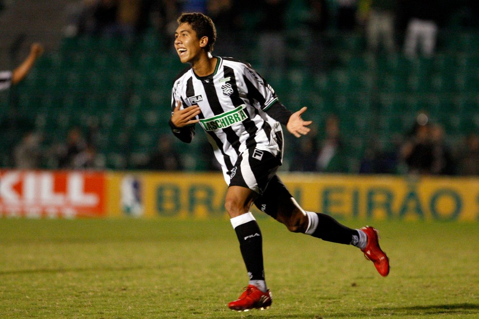 从贫民窟走出的体育明星,从贫民窟逆袭的球星