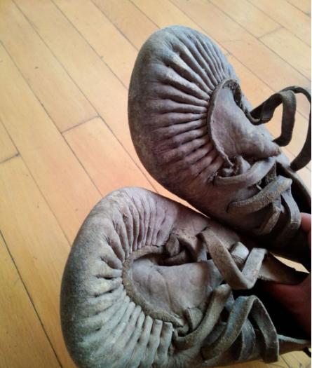 闲聊东北：老东北的怪（6）百褶皮鞋脚上踹