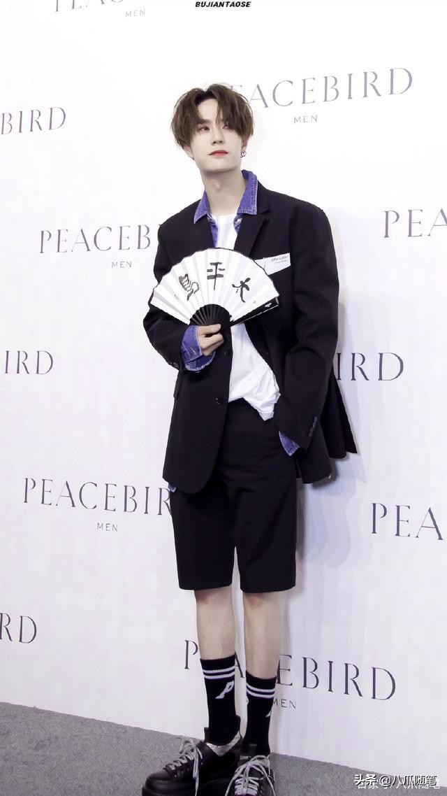 王一博蕉内发布会,太平鸟18年王一博