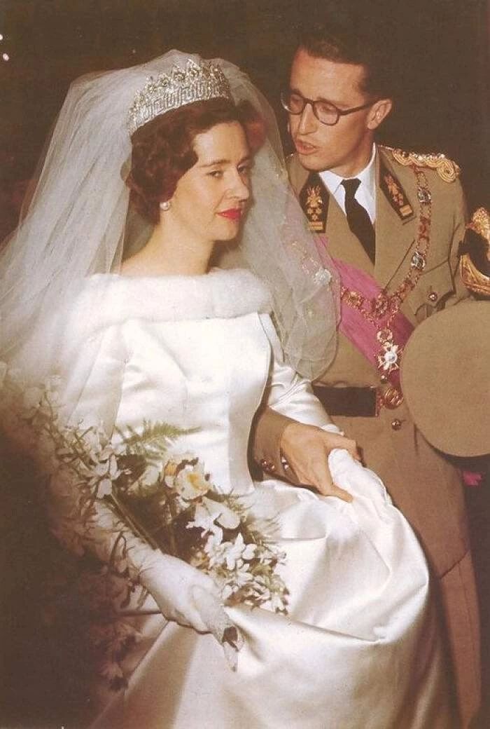 帅炸天，独宠不育王后33年，比利时“鲜肉”国王太苏了吧