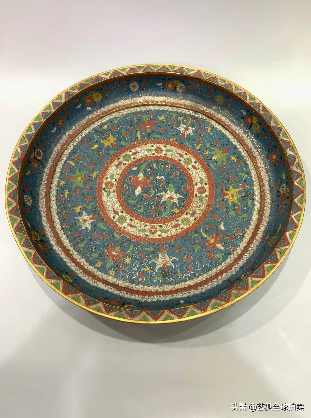 乾隆御制四方景泰蓝花鸟拍卖价格,清乾隆铜鎏金景泰蓝镶嵌宝石宫灯