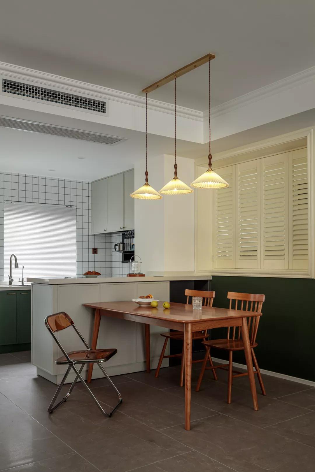 藏不住了!开室内窗,才是拯救90m²老旧二手房的终极大招