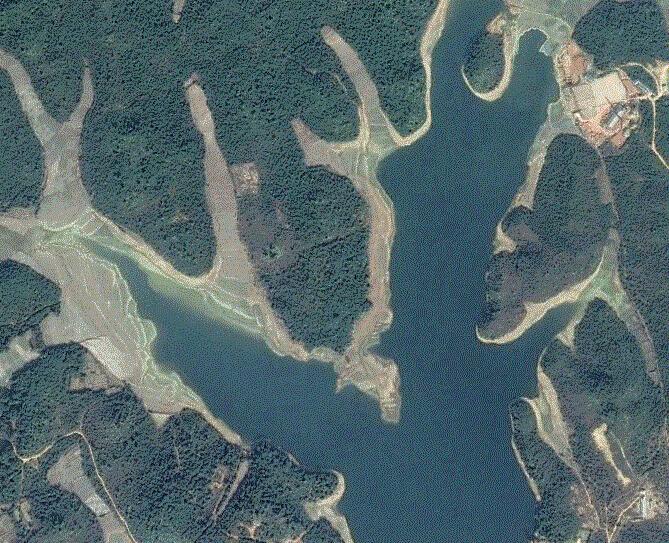 野钓还是传统钓好,野钓选择位置