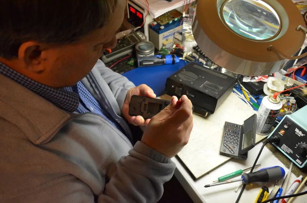 专业维修老式电视收音机,专业维修老式收音机直播