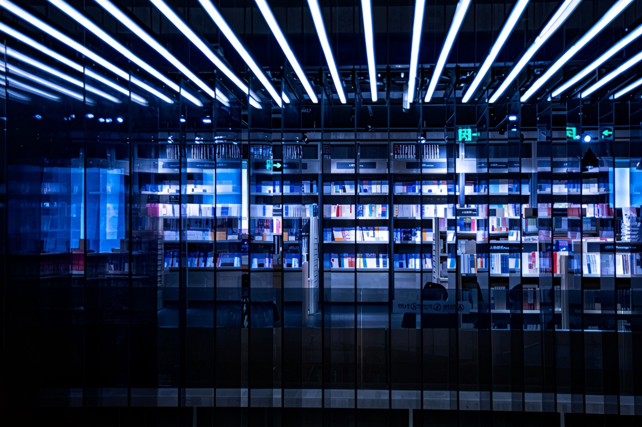 佳能r61dx2,佳能r6二代rf24-105