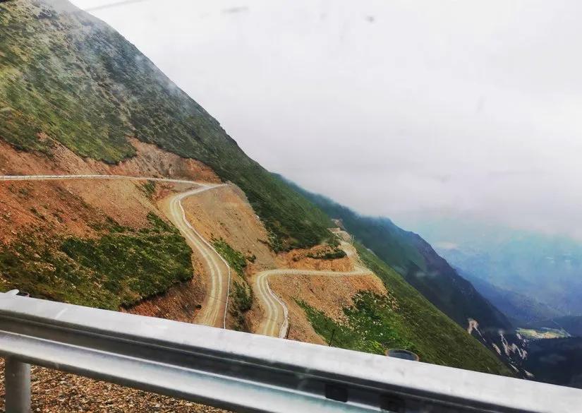 贡嘎山的徒步,贡嘎雪山大环线徒步游记