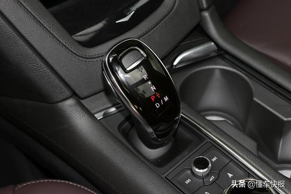 豪华大型三排suv,豪华suv凯迪拉克试驾