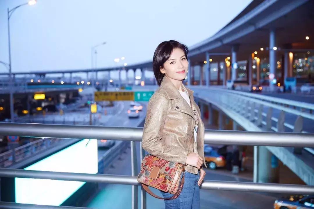 米兰时装周明星最佳看秀造型,米兰时装周明星看秀造型