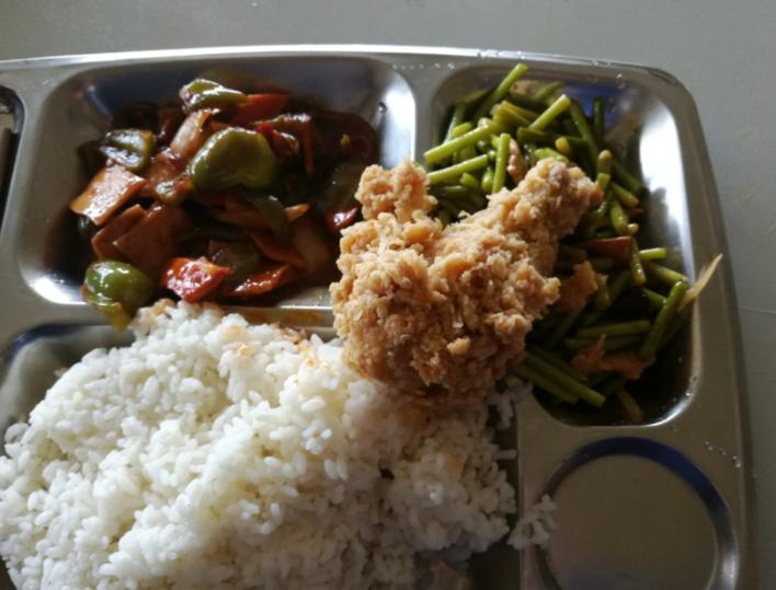 食堂阿姨为什么不愿意把饭倒掉,为什么食堂阿姨宁愿把饭菜倒掉