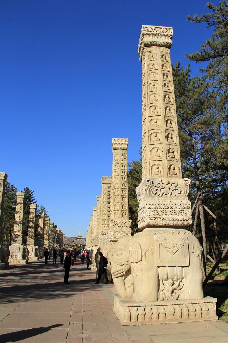 汉白玉佛塔的寓意和象征,石雕佛塔效果图