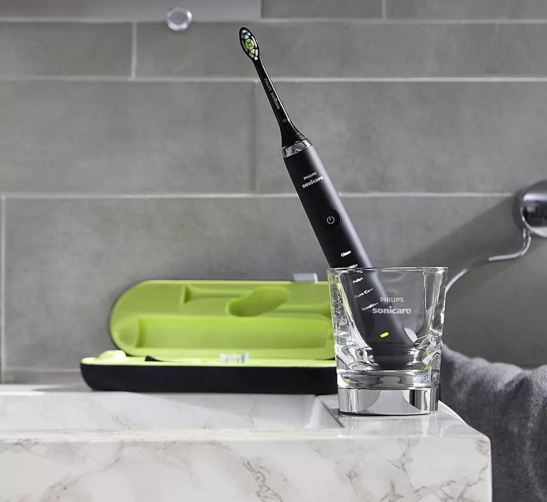 《锦衣之下》定档!任嘉伦为你解锁新年双重宠粉惊喜