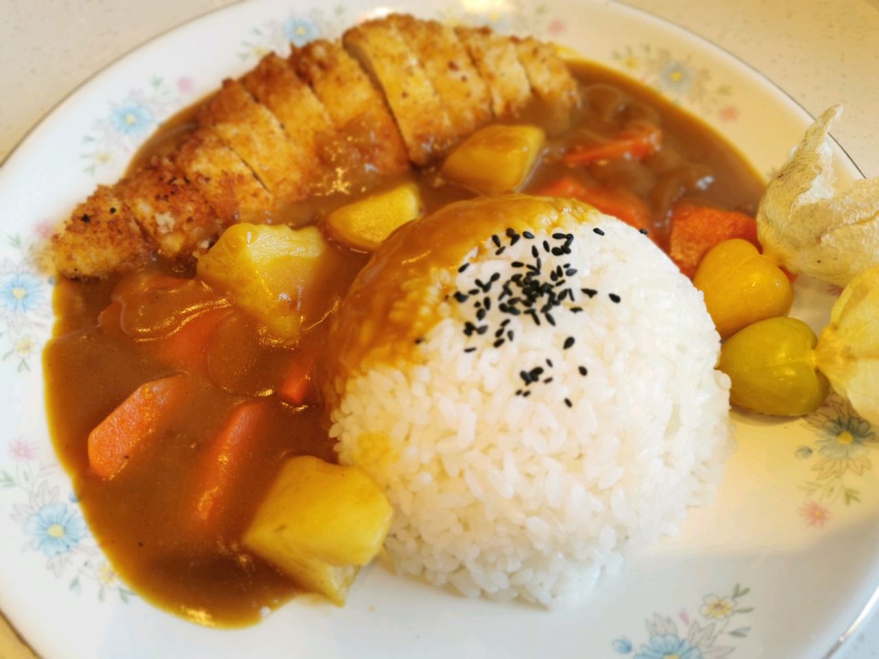 普通日本人月收入,日本的普通人月收入大概多少