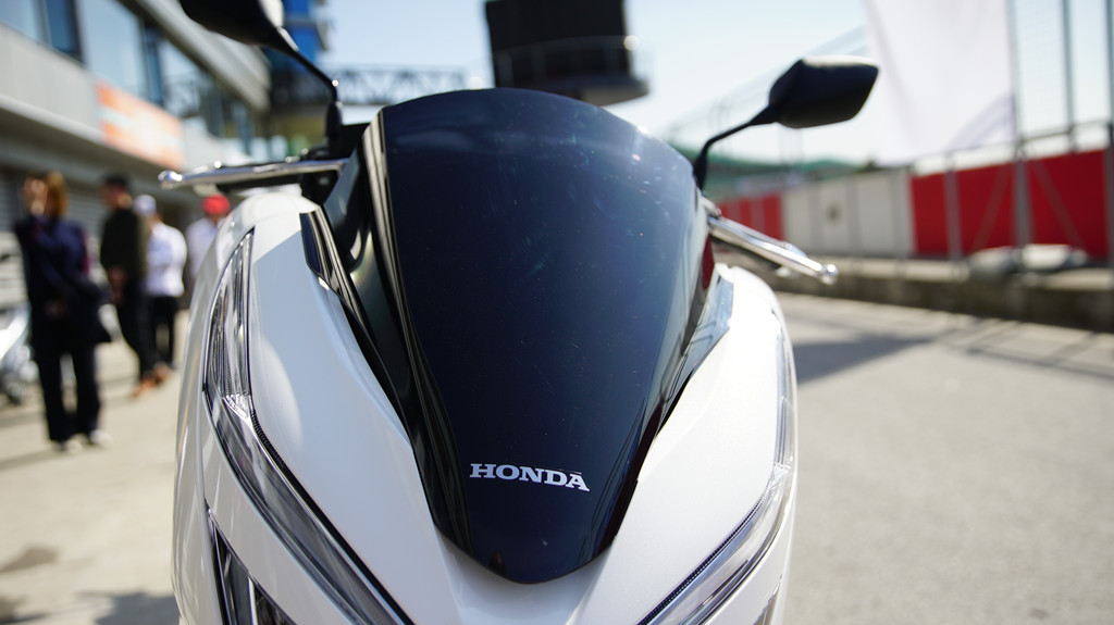 本田踏板摩托车pcx160多少钱,大踏板本田pcx多少钱