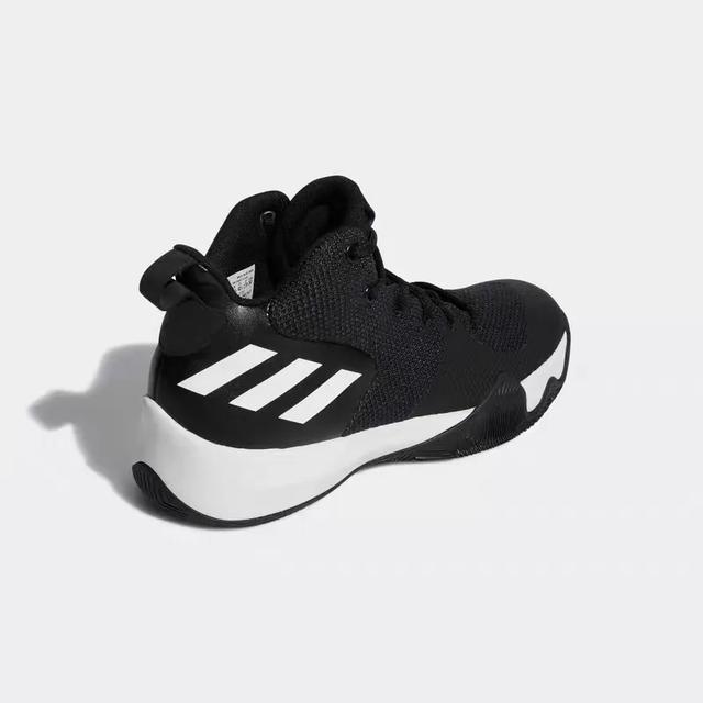 300元阿迪达斯篮球鞋,阿迪达斯300