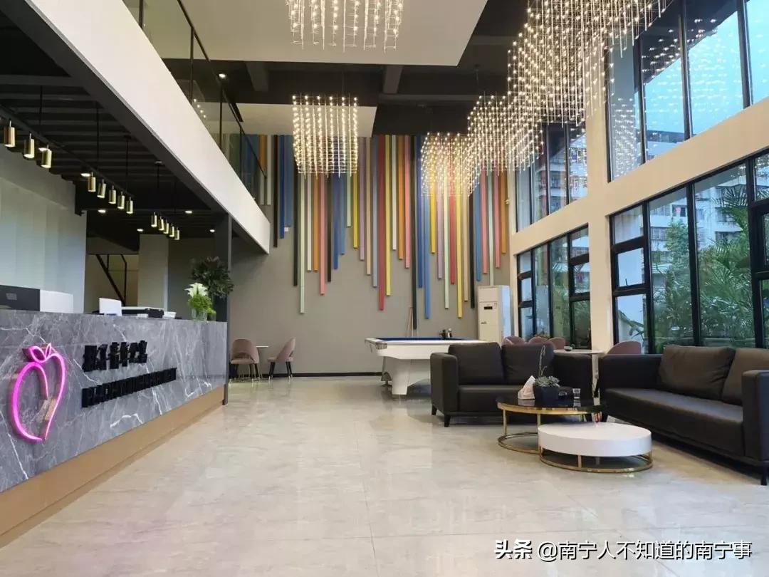 南宁有傻子，建了栋「爱情公寓」，只租不卖