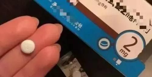 小心陌生人的饮料,小心陌生人的糖果和饮料