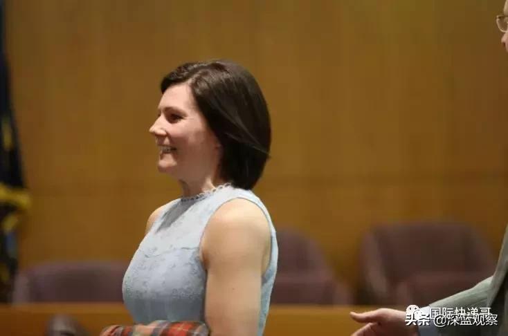 警察开枪误伤怎么判,警察开枪误伤群众警察怎么办