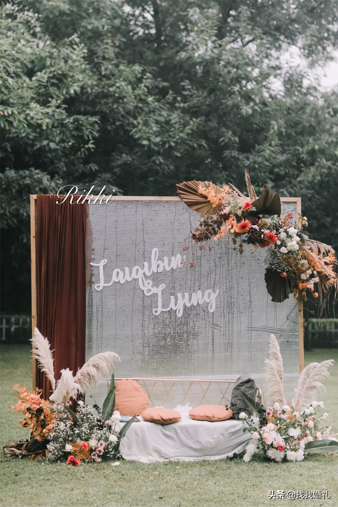 极简西式婚礼户外布置,法式复古婚礼户外效果