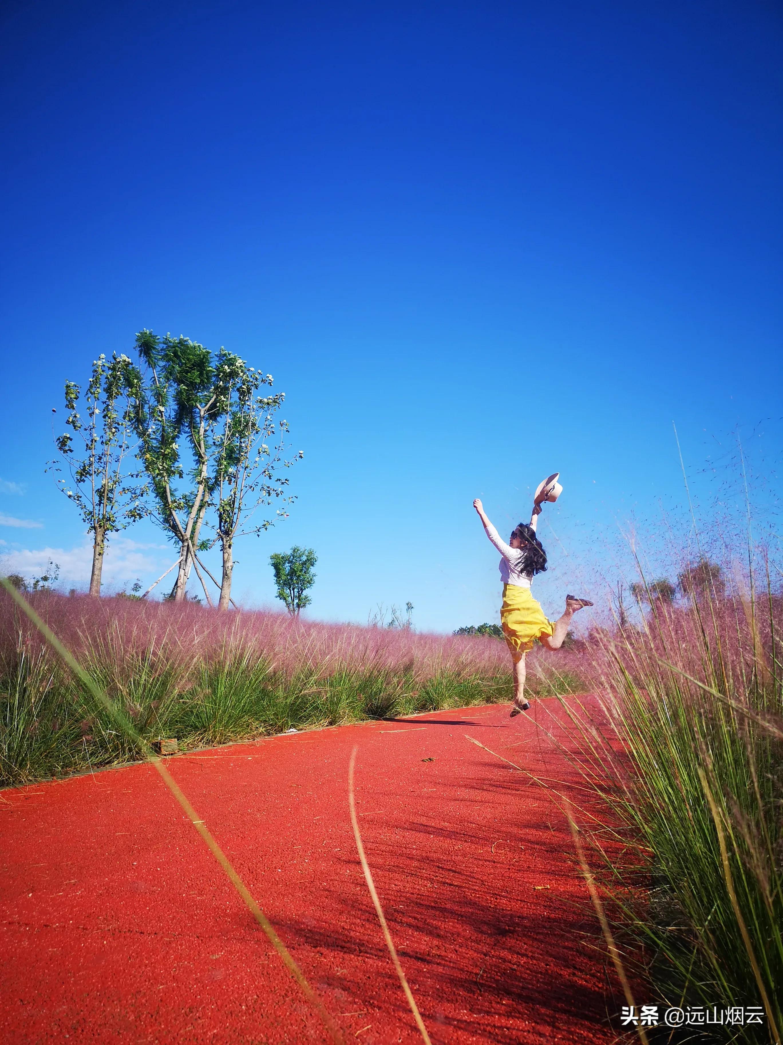 手拿自拍杆一杆在手不求人,自拍杆教程全过程