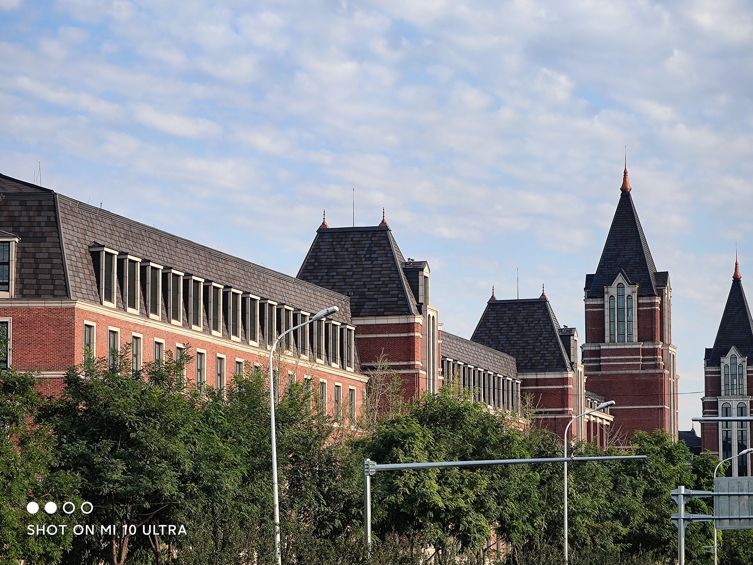 单反相机镜头价格差多少,单反相机价格越来越贵了