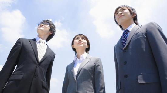 亮彩英雄榜靠谱吗,亮彩英雄排名