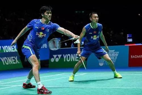 羽毛球遇到重炮手怎么打,打羽毛球遇到杀球猛的怎么防御