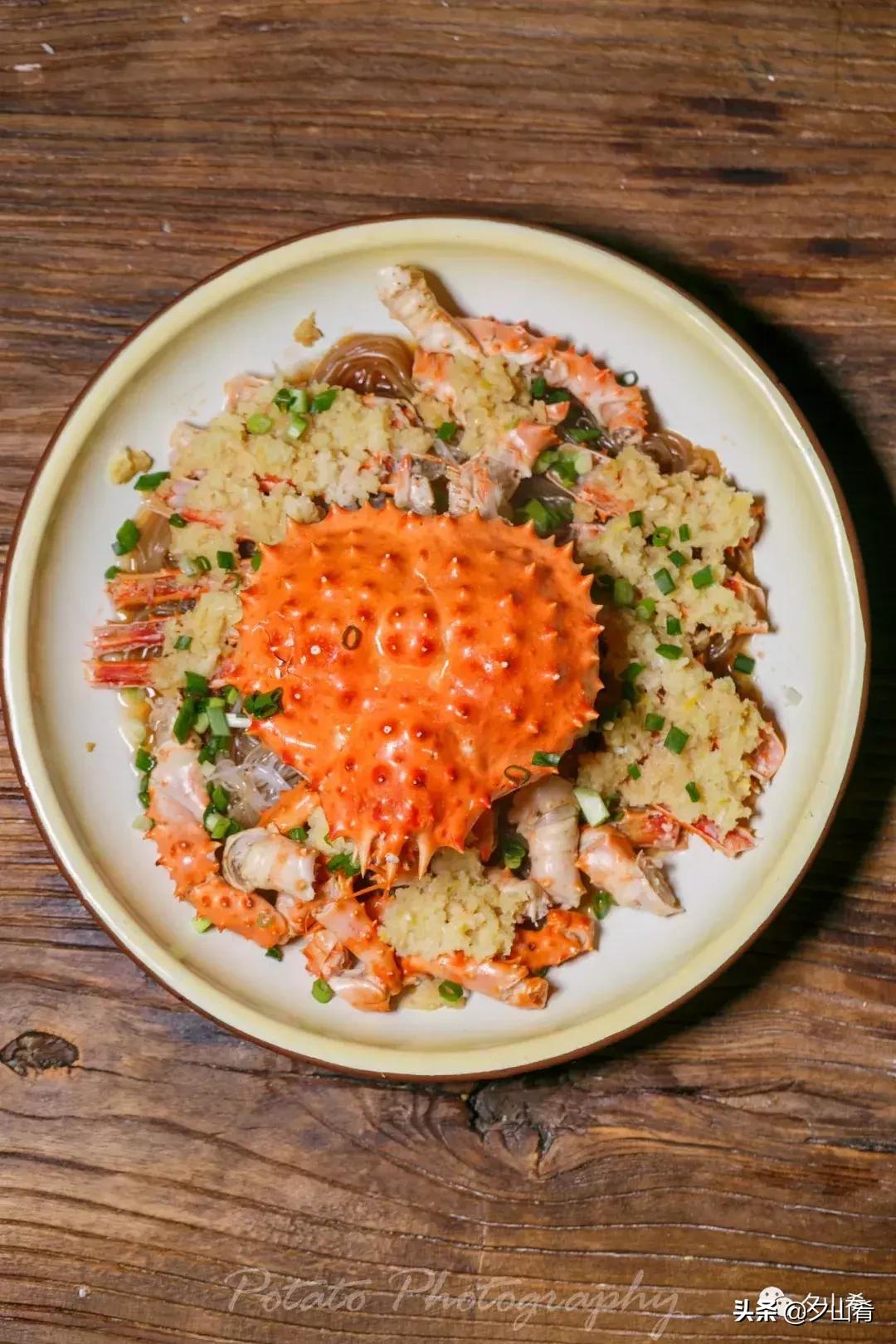 帝王蟹开餐仪式,中国人沉浸式吃帝王蟹