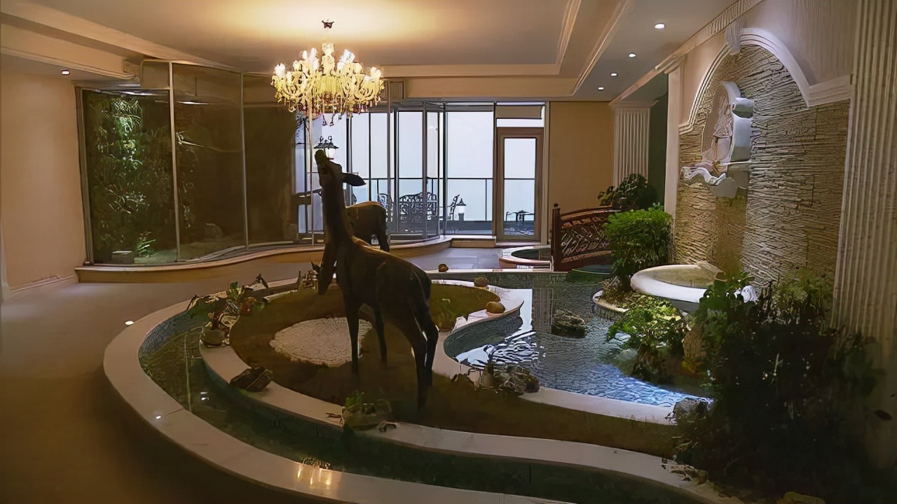 40辆车50套房,泳池养鱼拍电影忙,看互金圈大佬们如何奢侈挥霍