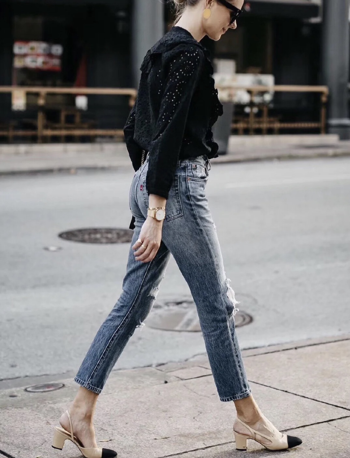 今夏超火的凉鞋怎么穿给你舒适感,还在穿老土一字带凉鞋