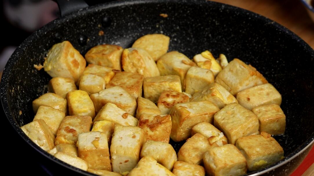 炒豆腐的正确做法,炒豆腐的简单的方法