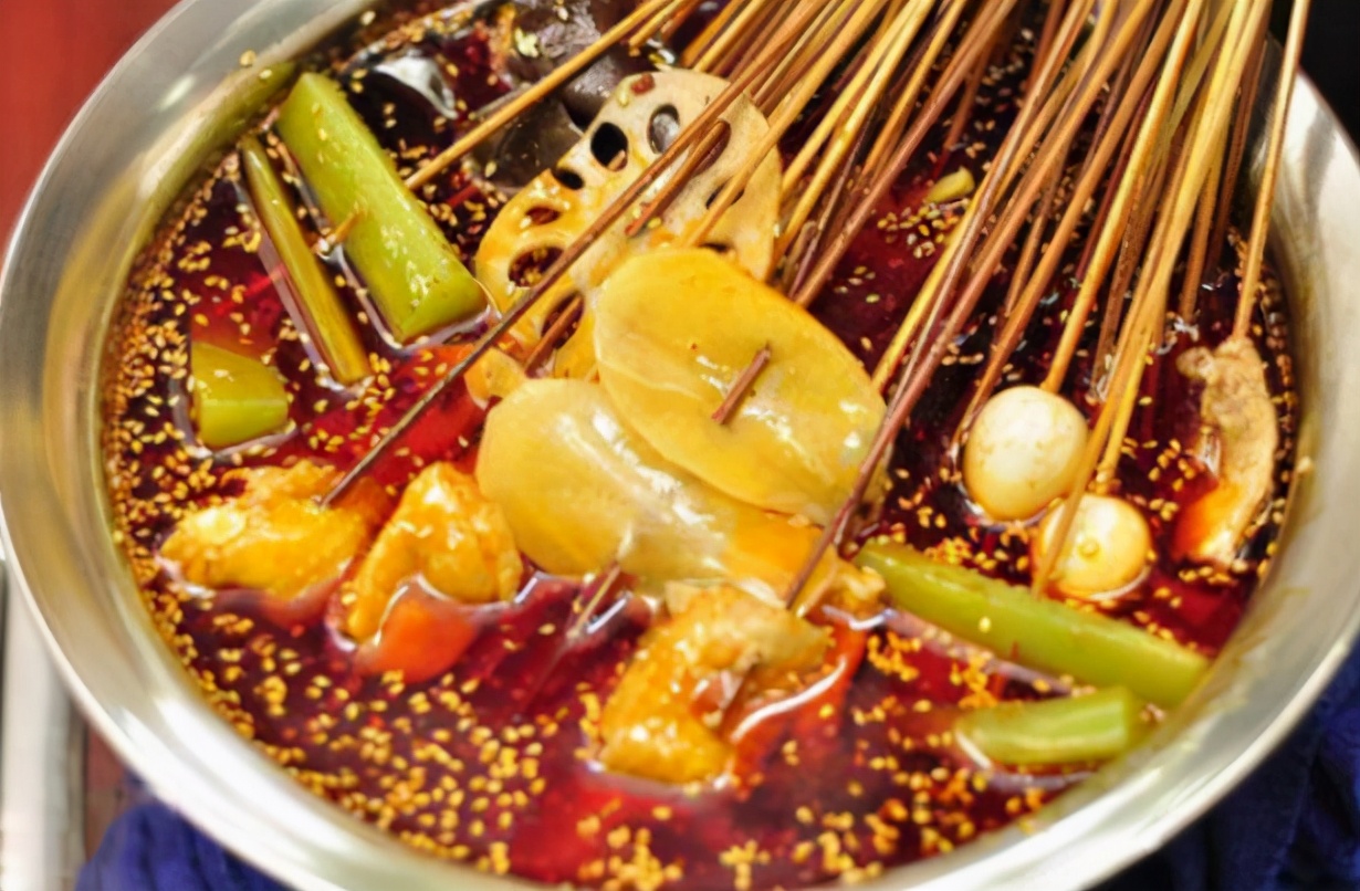 麻辣烫如何选菜,吃麻辣烫该怎么点不压秤