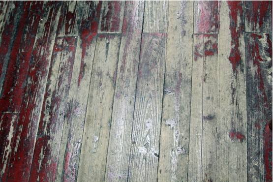 家里铺的瓷砖要一样吗,家里铺瓷砖还是地板漆好